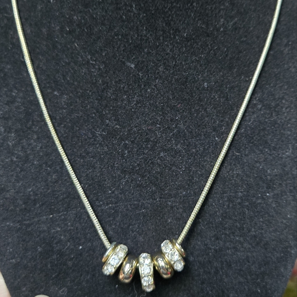 Nicole Miller gold tone rhinestone circle adjustable snake necklace - Picture 2 of 8